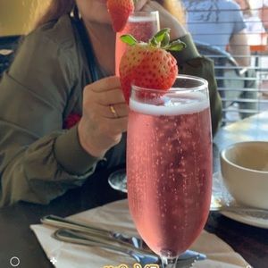 Meet your Posher, Lynette